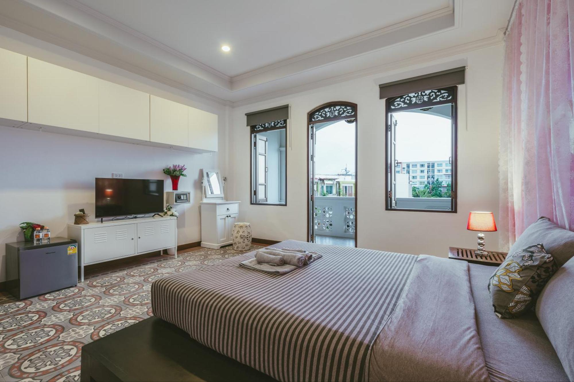 Botan Boutique Hotel Patong Extérieur photo